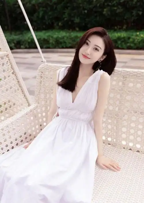 甜宠年下恋加高智商破案,再现景甜古装封神装扮,流光之城该火