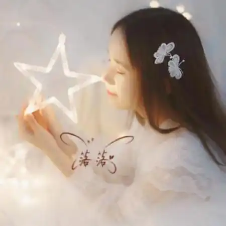 高颜值情侣头像真人一人一张,有部分中有美化水印的