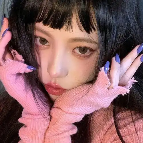 女生头像ins高级质感红