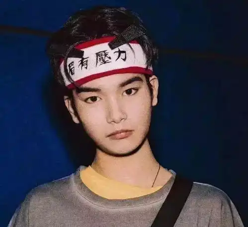 眉有办法的小吴,开始进军时尚圈了