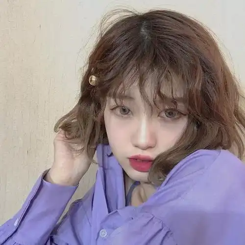 紫色系女生可爱头像嬉皮