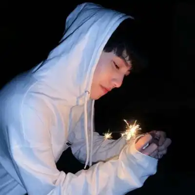 四兄弟头像一人一张潇洒无牵挂