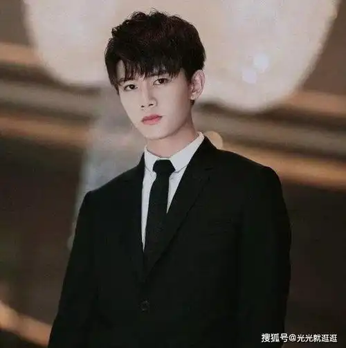 任嘉伦为何非聂欢不娶看到她学生时期的旧照,难怪会让国超哥哥沦陷