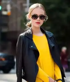 谁说黄色系不好看对方丢来8种穿法并白了你一眼