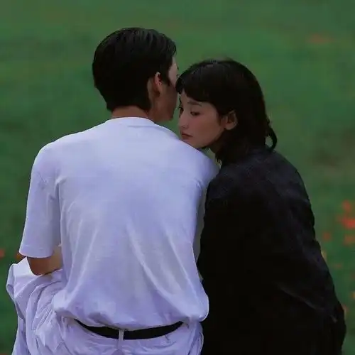 情侣头像跟喜欢的人换上吧