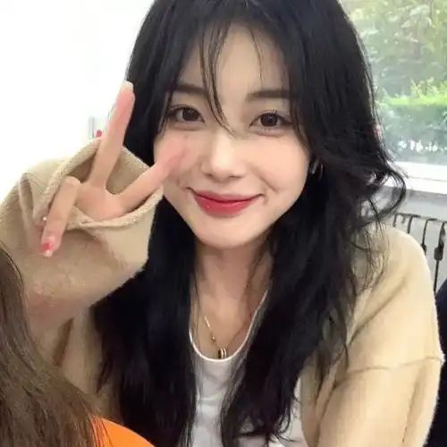 山茶落花,零落于昨日旧雨