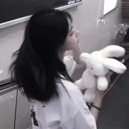 清纯少女头像背影