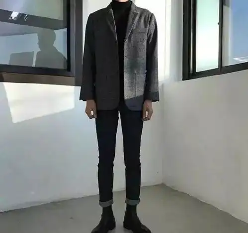 男生穿衣搭配技巧,纯黑也能穿出潮男范
