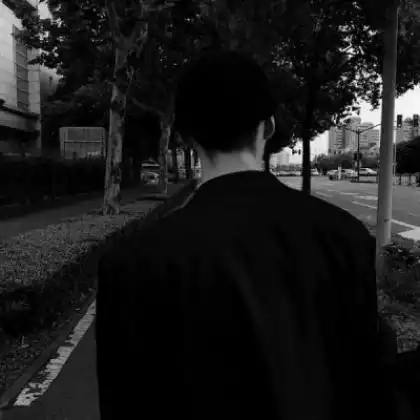 黑色系男头冷酷霸气背影