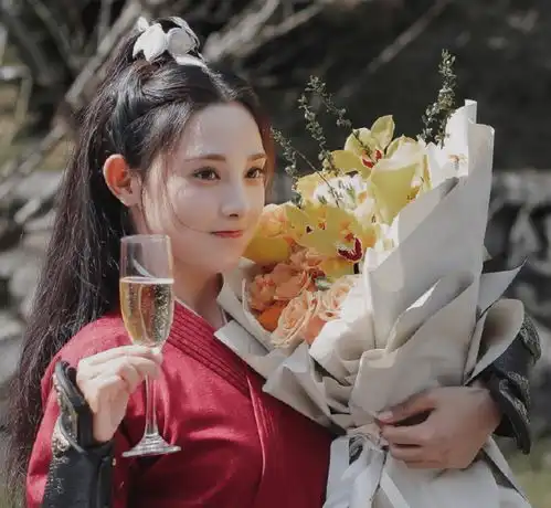 君九龄杀青咯,高颜值演员阵容很豪华,冲着金瀚必追了