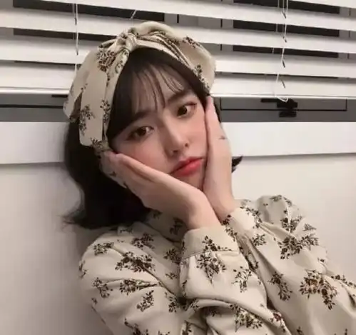 佛系女纸爱装少女,爱卖萌,怎么了