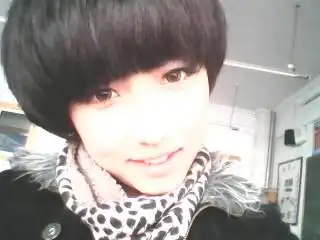 求一个男qq头像要求跟下面这个图是情侣系列的