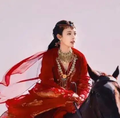 彭小苒怎么只美这一次,东宫播出后,就美貌过期了