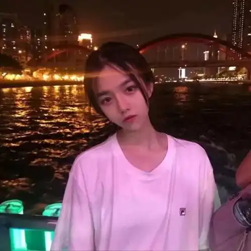 头像他只是暧昧成瘾,而你却走了心