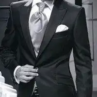 黑色禁欲系西装头像黑白