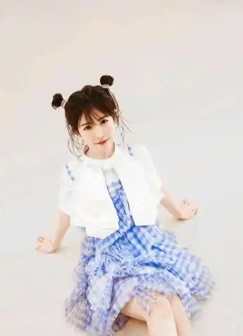 火箭少女101成员风格各异,段奥娟瘦身逆袭成女神,孟美岐气场十足