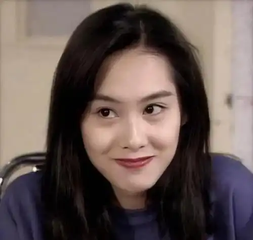 微信头像女丧系真人施晴