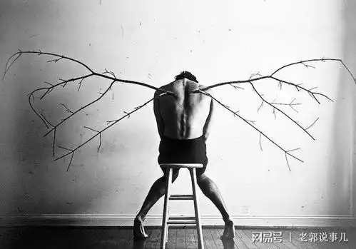 女子系鞋带被同伴推下水库,为什么要跟抑郁症扯上关系