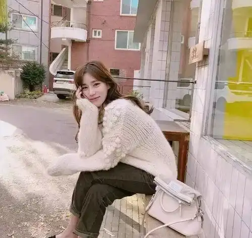 2019显白,温柔的甜玉米色火了