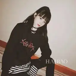 私服欧阳娜娜衣品爆棚还有大长腿,00后都这么厉害了吗