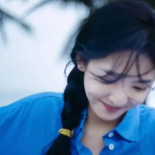 女头丨光照亮过我但是不属于我