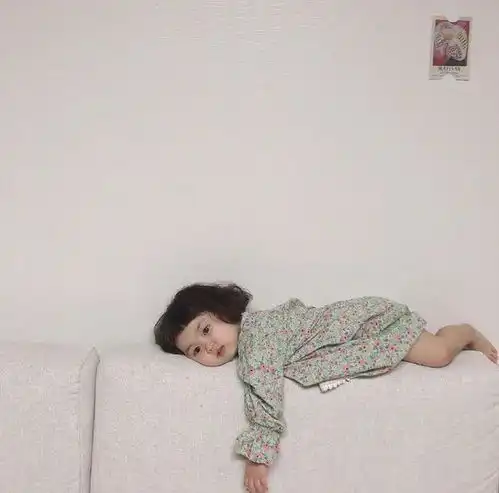 元气满满奶里奶气的女生头像