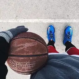 打球时通过哪些细节可以看出一个人的水平