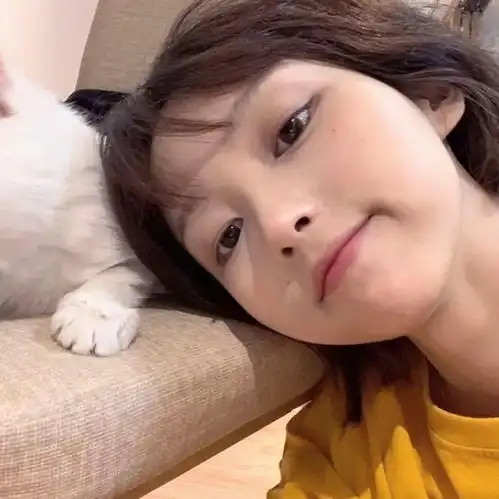 头像最熟悉的陌生人是p过图后的自己