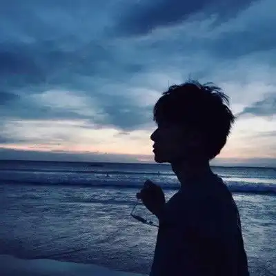 黑色系男头冷酷霸气背影