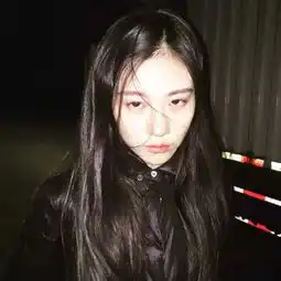 女头像ins高级质感绿色