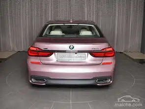 宝马大型豪华轿车粉色少女心这款定制版7系来告诉你