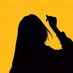 黄色女生头像