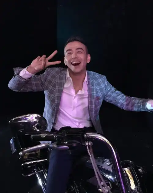 大江大河2主演杨烁抑郁时想过跳楼,父亲用爱拯救了我