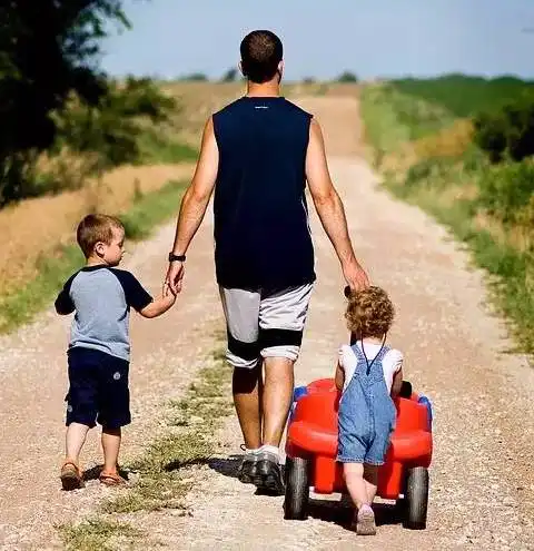 小包总秀女儿只要做到这6点,你的孩子也能像这些星二代一样优秀