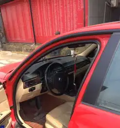 宝马3系2005款320i2.0手自一体时尚型木内饰