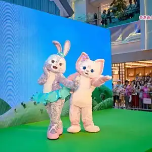 星黛露和玲娜贝儿现身王府井,两大主题展同日开幕