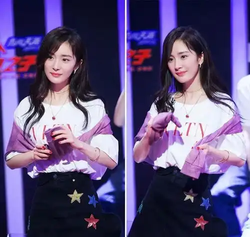 林允儿穿了假t恤,杨幂却用真t恤凹出了同款