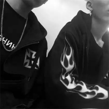 个性霸气黑白男头像蓝颜虽好终为知己