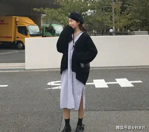 秋冬简约风格如何穿,这些优雅高级的大地色系,会让你更好看哦