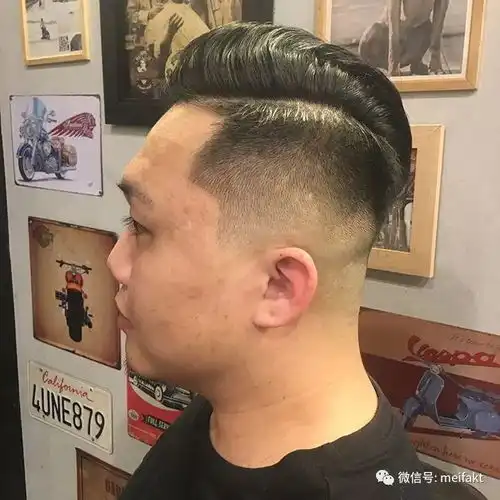 改变形象从头开始,2018全新型男发型look,简洁又帅气
