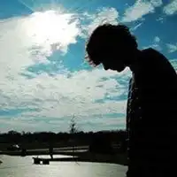 男生看海背影头像单人