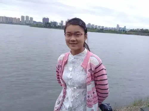 安居育才高三学子捐赠多年压岁钱1万元,用行动诠释爱心