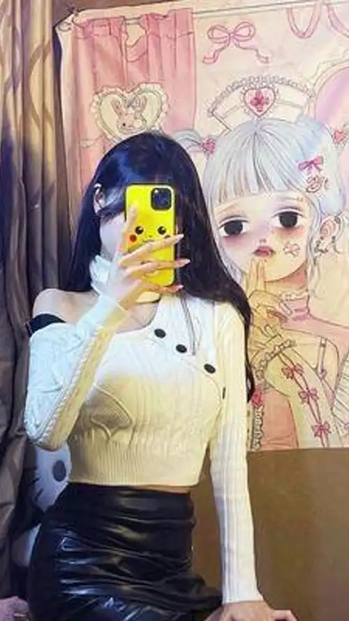 脸都疼了呜呜呜要抱抱猫系女友变装拍脸卡点变装