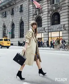 是时候拿你的风衣出来晒一晒