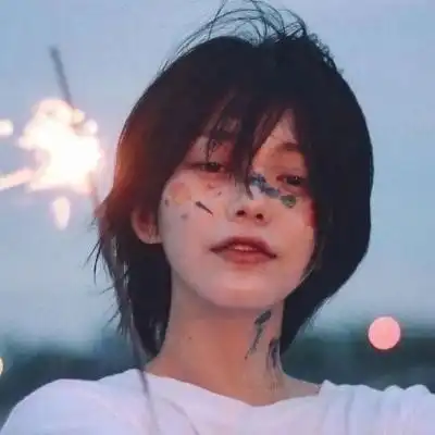 小众高级感男生头像