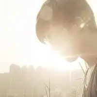 侧脸头像男生模糊微信头像图片大全