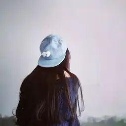 前妻车祸住院我去看望,听到儿子说的话,我瘫坐在地