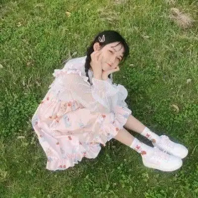 苏余绿色头像绿色是一种干净的颜色