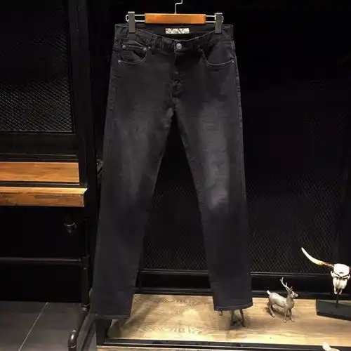 这样的牛仔裤怎能错过战马高端系来袭修身剪裁弹力面料客供五金防伪标17秋冬新款男士时尚休闲弹力牛仔裤