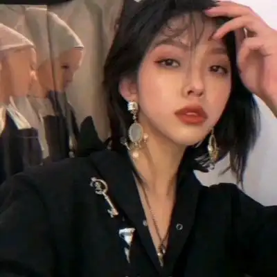 高冷霸气女生头像黑色系